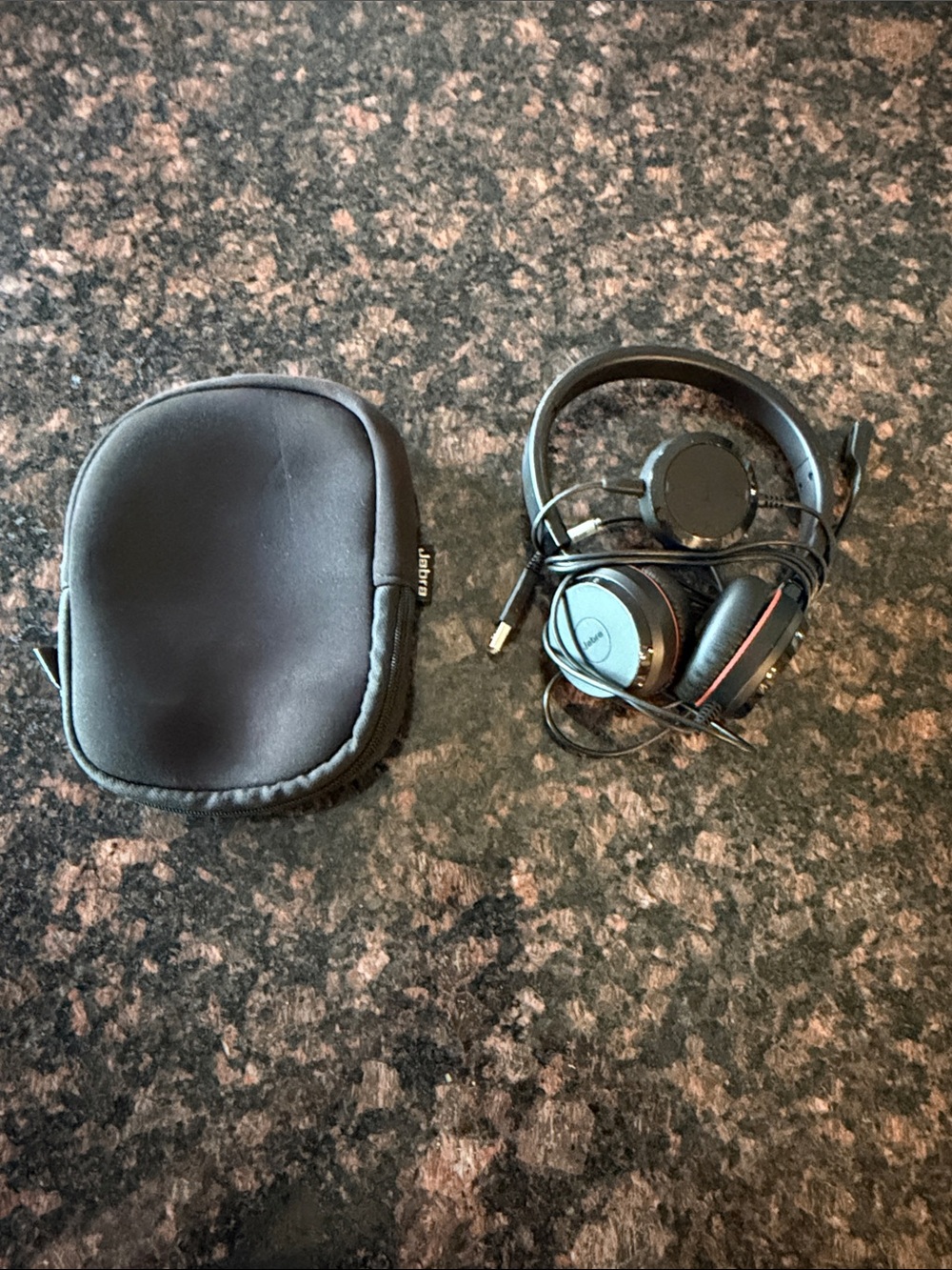 Jabra GN Wired Headphones with Carrying Case - Black good used condition ENC060